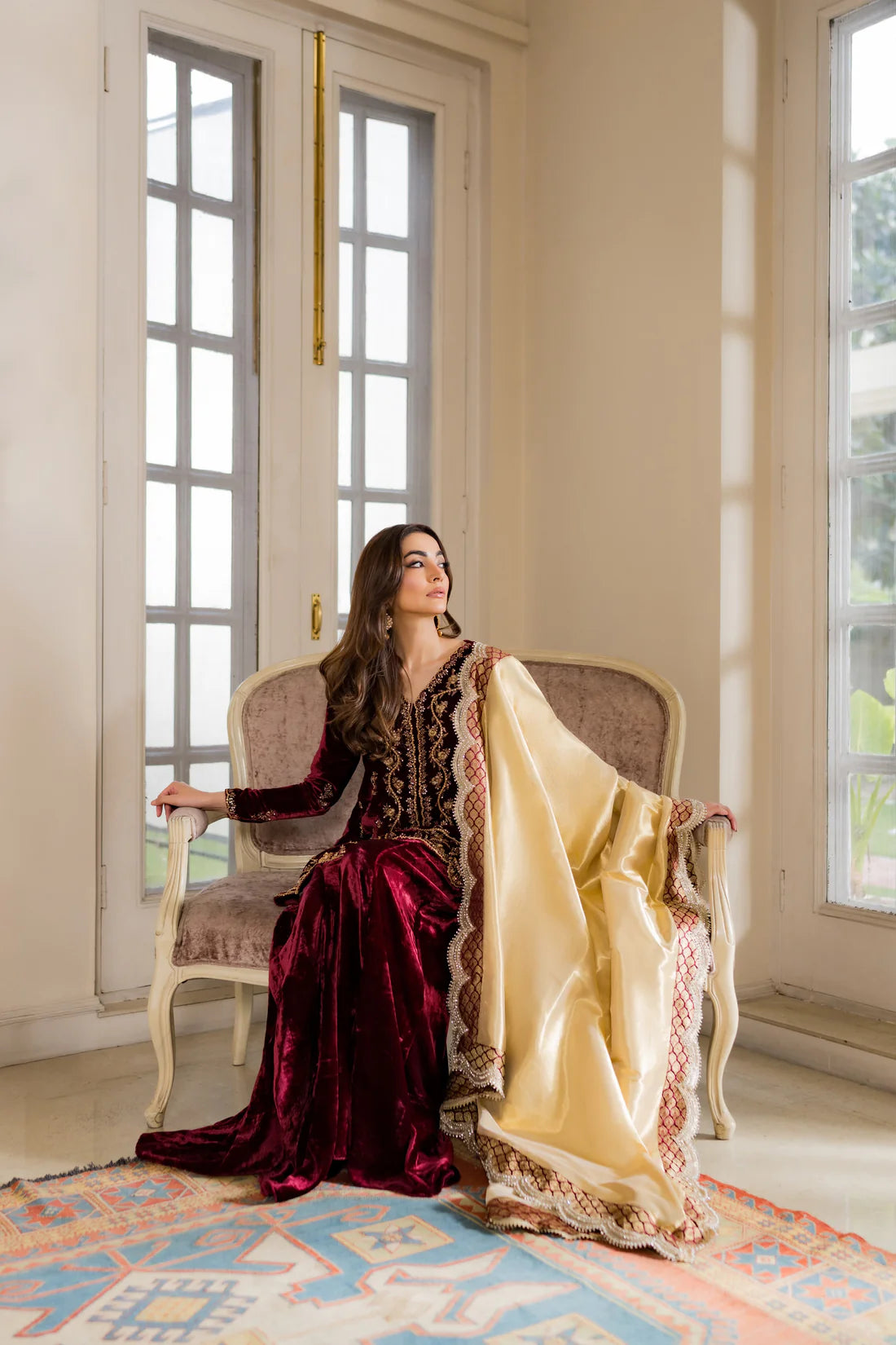 VELVET ROYAL