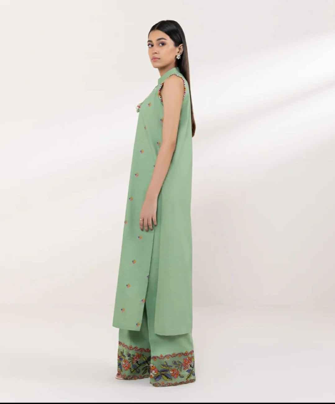 Embroidered 2-Piece