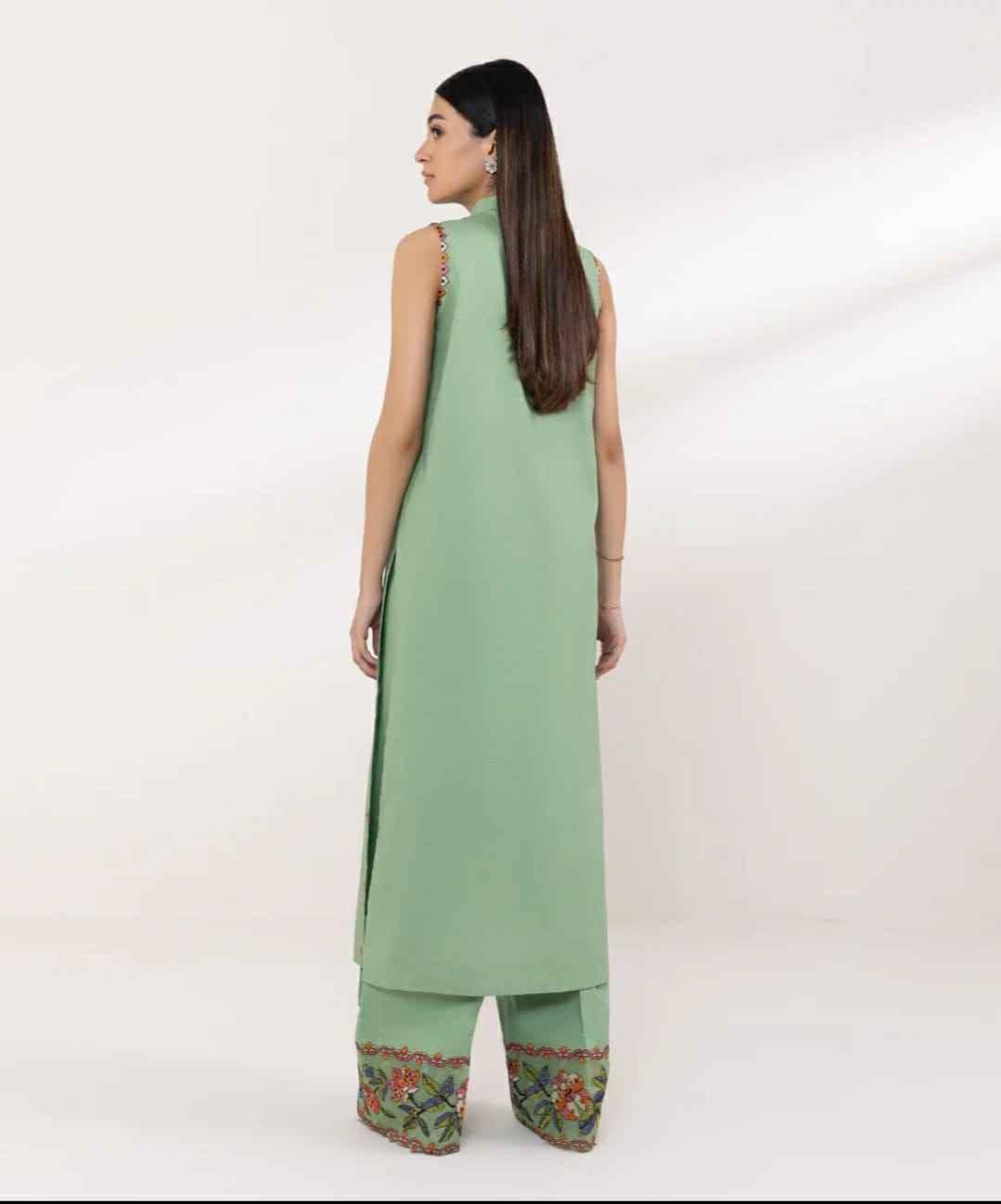 Embroidered 2-Piece