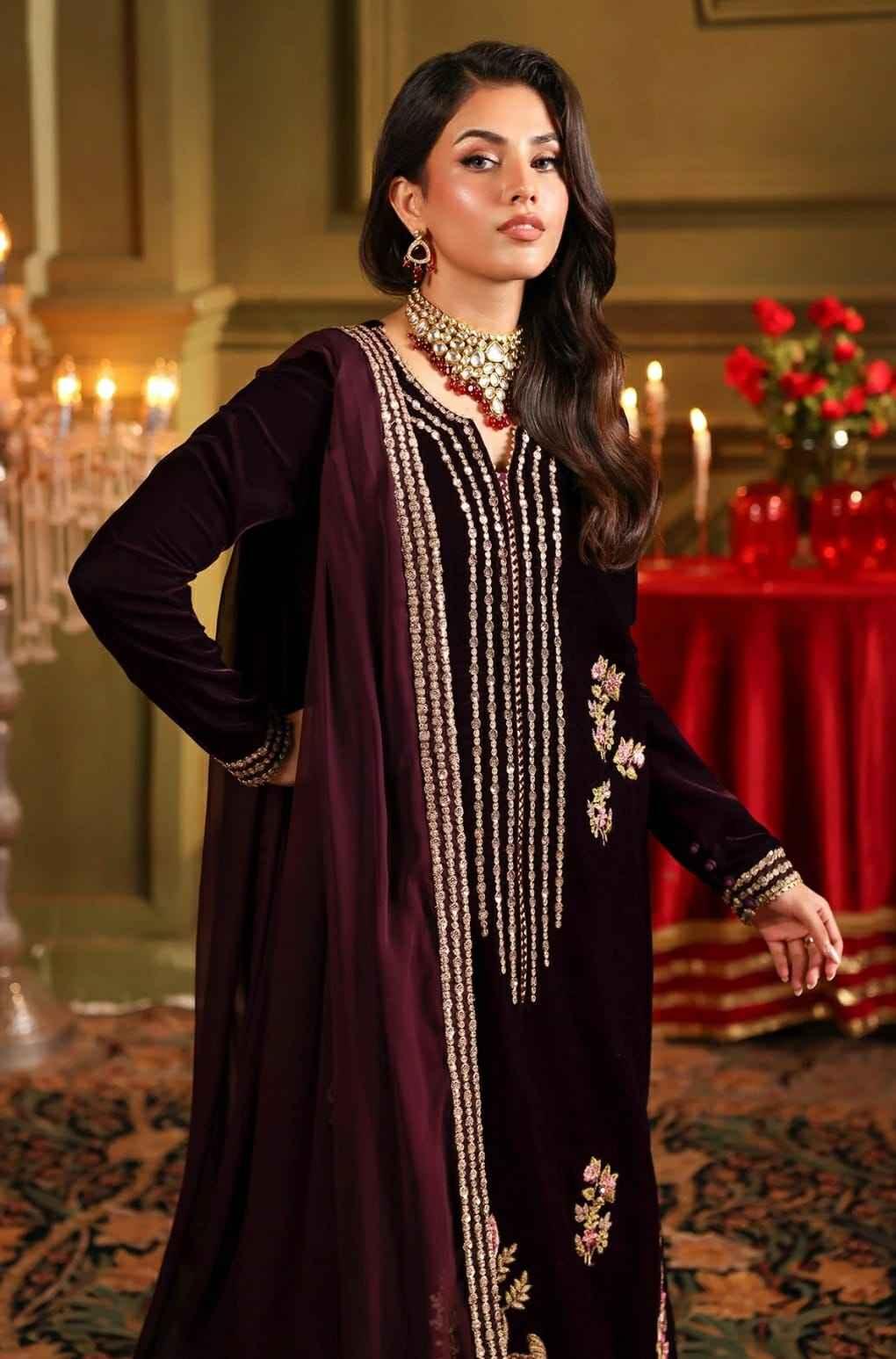 Velvet Embroidered Breeze Velvet Suit Samarkand – Suzani